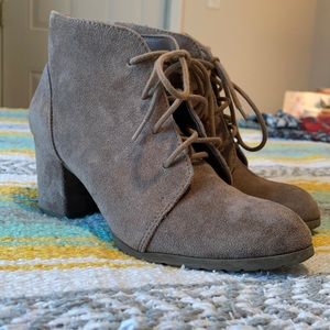 madden girl sz 7  tan suade lace up booties